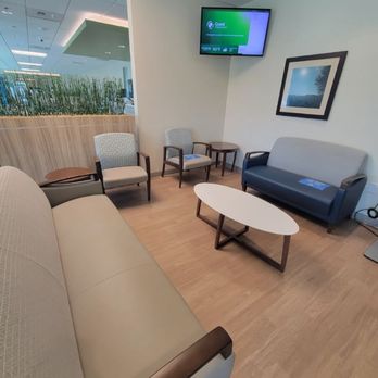 Quest Diagnostics - Lots of room in waiting areas - Laboratory Testing Near Me - Tustin, California