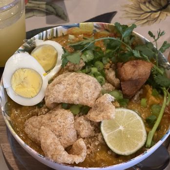 Kamayan Atl - Pancit palabok - Filipino Near Me - Doraville, Georgia