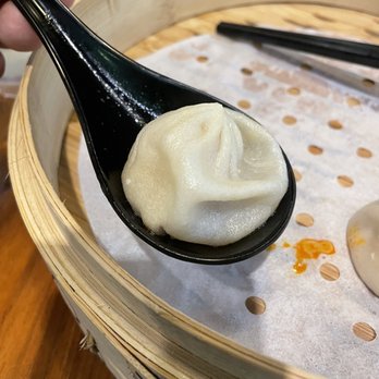Dough Zone Dumpling House - Seattle ID - Soup Pork and Crab Dumplings - Shanghainese Near Me - Seattle, Washington Dough Zone Dumpling House - Seattle ID - Soup Pork and Crab Dumplings - Shanghainese Near Me - Seattle, Washington