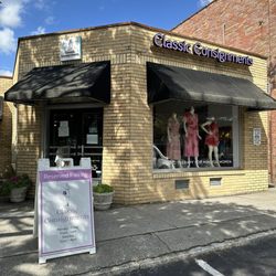 Classic Consignments - Entrance