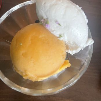 Portobello Road - Peach sorbet with Whip cream - Vegan Near Me - Whitby, Ontario Portobello Road - Peach sorbet with Whip cream - Vegan Near Me - Whitby, Ontario