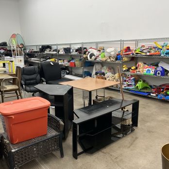 Deseret Industries - 11/03/2025 - Thrift Stores Near Me - Tucson, Arizona