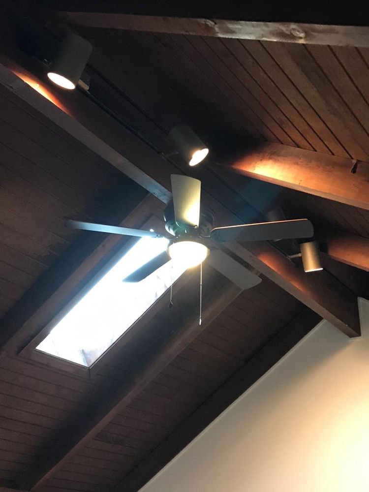 Slide of AJJ Contracting