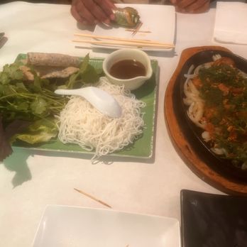 Garlic and Chives - Vietnamese Near Me - Garden Grove, California Garlic and Chives - Vietnamese Near Me - Garden Grove, California