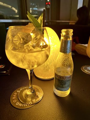 O Bar and Dining by null