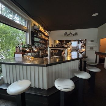 Brimmer & Heeltap - New American Near Me - Seattle, Washington
