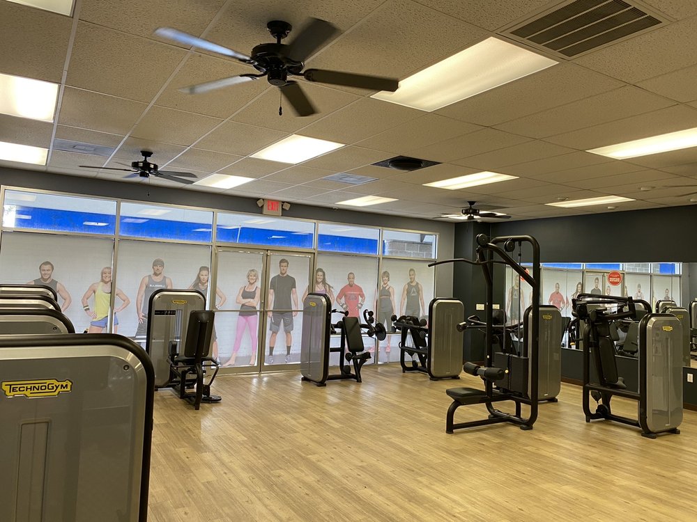 CYPRESS FITNESS 24/7 Updated June 2024 530 W Pine St, Ponchatoula, Louisiana Trainers