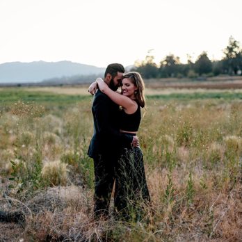 Dana Gaydon - Modern Joy Studio - Engagement shoot in Big Bear- Dana has the best eye! - Event Photography Near Me - Costa Mesa, California Dana Gaydon - Modern Joy Studio - Engagement shoot in Big Bear- Dana has the best eye! - Event Photography Near Me - Costa Mesa, California