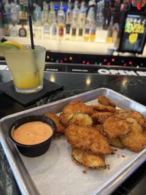 Tavern on Main SM by null