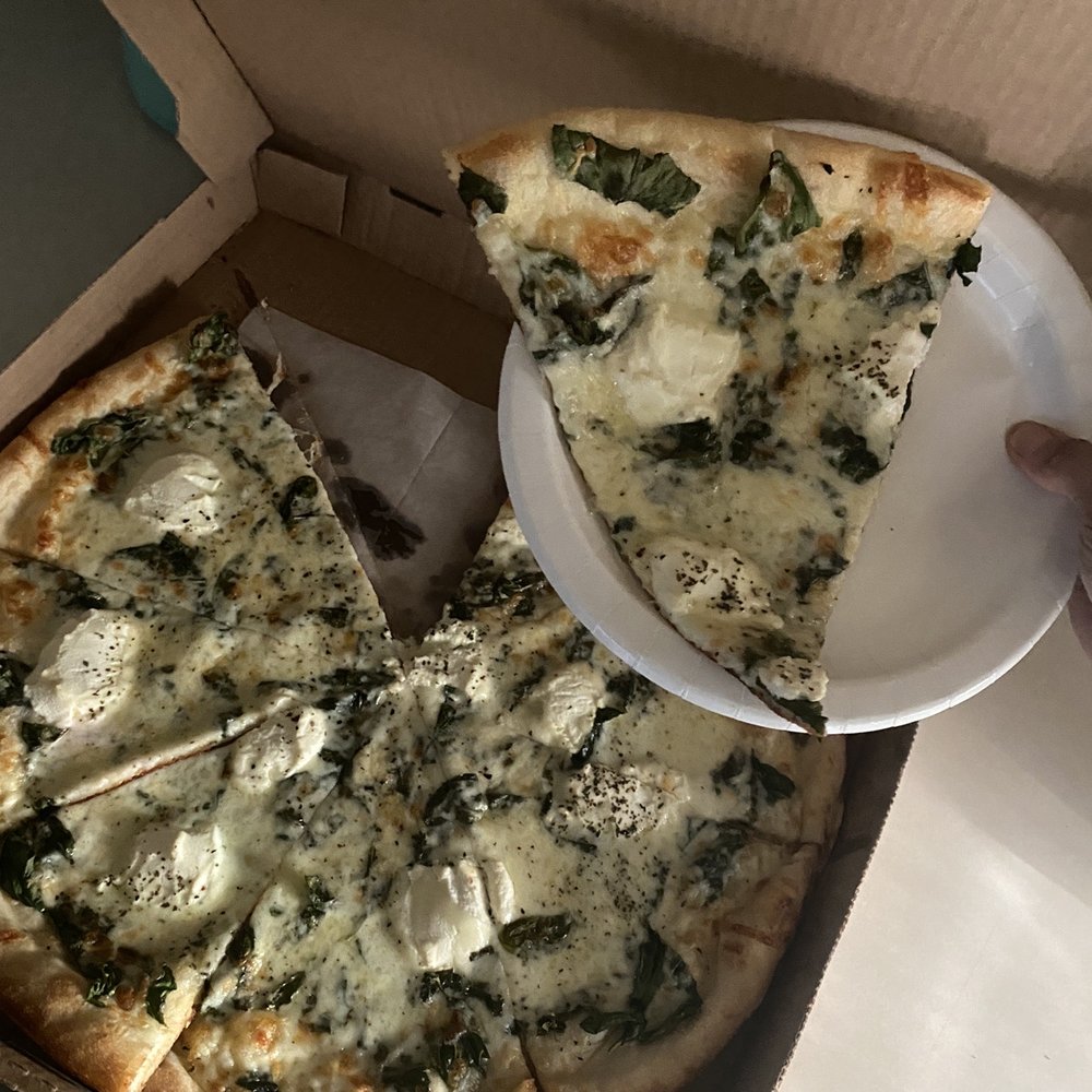Graziano's Pizzaria - White pizza Extra large - Pizza Near Me - Oceanside, California Graziano's Pizzaria - White pizza Extra large - Pizza Near Me - Oceanside, California