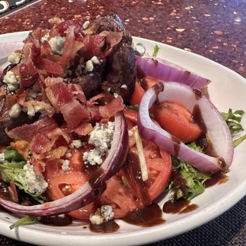110 Grill - Steak salad - Gluten-Free Near Me - Portsmouth, New Hampshire 110 Grill - Steak salad - Gluten-Free Near Me - Portsmouth, New Hampshire