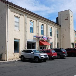 SuperSuds Laundromat