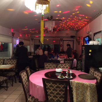 Harrison Chinese Restaurant - the interior of the restaurant - Chinese Near Me - Harrison Hot Springs, British Columbia Harrison Chinese Restaurant - the interior of the restaurant - Chinese Near Me - Harrison Hot Springs, British Columbia