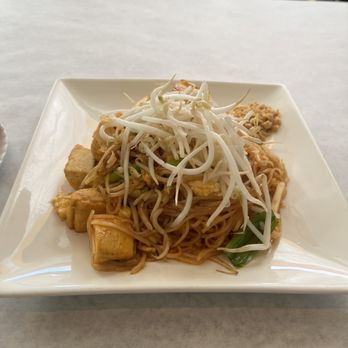 Bangkok Spice - Tofu Pad Thai - Thai Near Me - Shrub Oak, New York