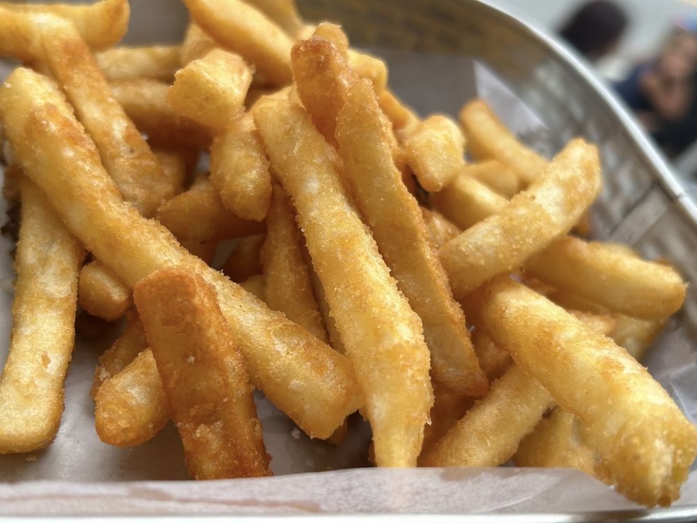 American Oak Tasting Room Logo