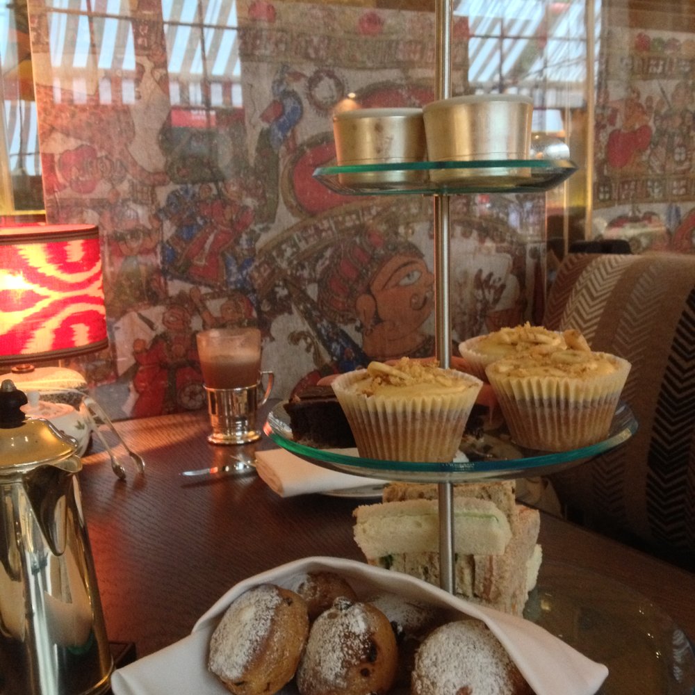 Brumus - Traditional tea for 3 - Modern European Near Me - London, XGL