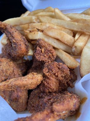 Wings & Seafood by null