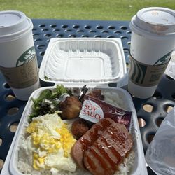 Thomas H Gentry Community Park - Enjoying our breakfast & coffee. Saturday morning