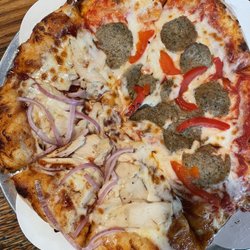 Mama Tigs Wood Fired Pizza
