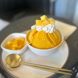 Dento Piano Cafe and Bar - Fresh Mango Bingsu (Shaved ice)