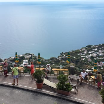 La Floreana - Aussicht auf San Angelo - Bars Near Me - Serrara Fontana, NA La Floreana - Aussicht auf San Angelo - Bars Near Me - Serrara Fontana, NA