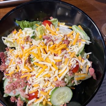 Hinie's BBQ - Garden Salad - Venues & Event Spaces Near Me - Lawrenceburg, Tennessee Hinie's BBQ - Garden Salad - Venues & Event Spaces Near Me - Lawrenceburg, Tennessee