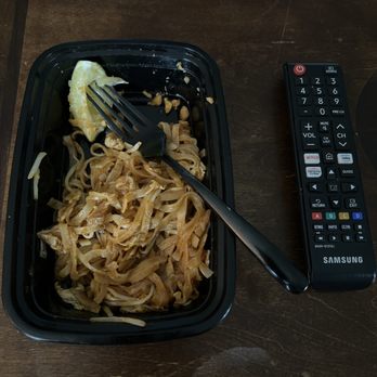 Classic Thai Cuisine - Pad Thai (chicken) - Thai Near Me - Portland, Oregon Classic Thai Cuisine - Pad Thai (chicken) - Thai Near Me - Portland, Oregon