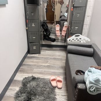 Alem Spa - Locker room - Saunas Near Me - Stone Mountain, Georgia