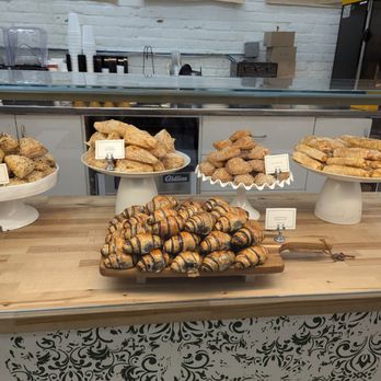 Florentin Bakery - Small bites - Bakeries Near Me - Hollywood, Florida