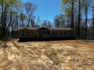 Slide of Magnolia Skirting