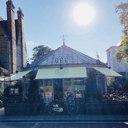 Gee's on a summer's evening! Gee's on a summer's evening!