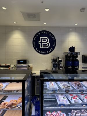 Paris Baguette by null