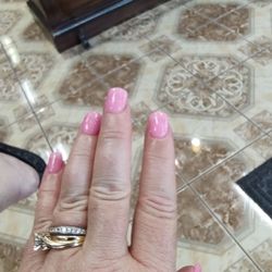 Art Nails & Spa - This is right after I got my nails done on the left hand