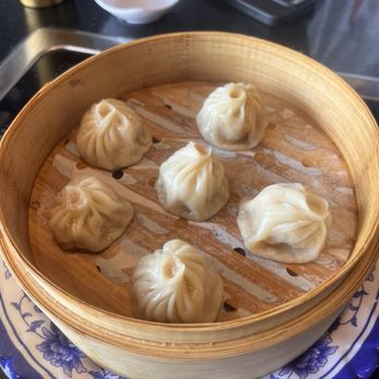 Kung Fu Noodle - Soup Dumpling 小笼汤包 (6pcs) - Chinese Near Me - Columbus, Ohio Kung Fu Noodle - Soup Dumpling 小笼汤包 (6pcs) - Chinese Near Me - Columbus, Ohio