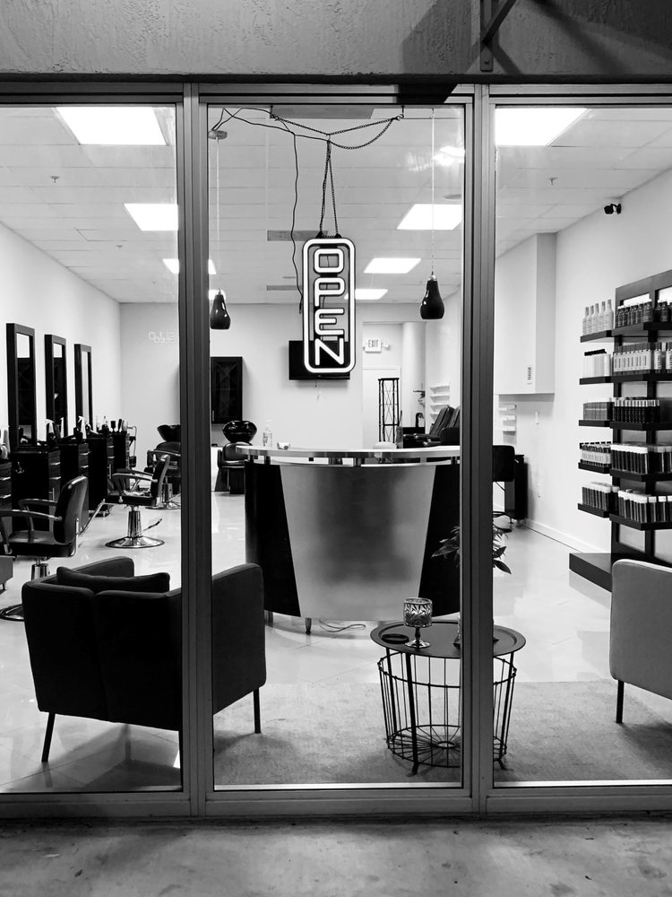 Graciela’s Beauty Salon, Miami Roadtrippers