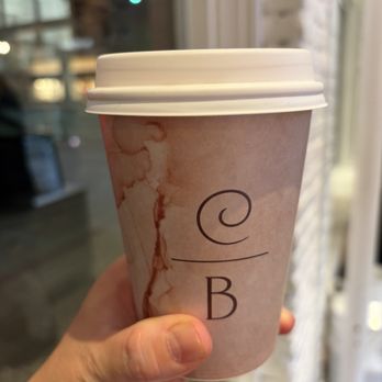 Bacio di Latte - Vanilla latte - Gelato Near Me - Pasadena, California