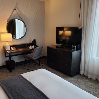 Kimpton Armory Hotel Bozeman - Hotels Near Me - Bozeman, Montana Kimpton Armory Hotel Bozeman - Hotels Near Me - Bozeman, Montana