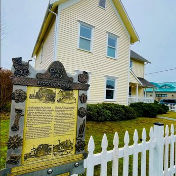 Sugarology - Sugarology's New (Historic) Home - Skin Care Near Me - Edmonds, Washington Sugarology - Sugarology's New (Historic) Home - Skin Care Near Me - Edmonds, Washington
