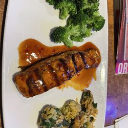 Boston's Restaurant & Sports Bar - Salmon Platter!!