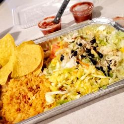 La Carreta of Gresham - Chicken tostada with rice and beans. I opted for black beans.