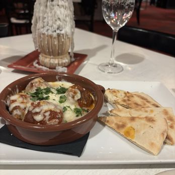 SAINT ROCCO’S NEW YORK ITALIAN - Updated March 2025 - 777 Photos & 539 ...