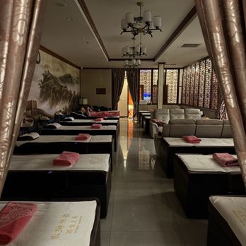 Prosperous Paradise Spa - Massage room - Day Spas Near Me - Houston, Texas