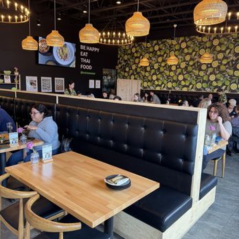 Manaao - Thai Near Me - Tustin, California