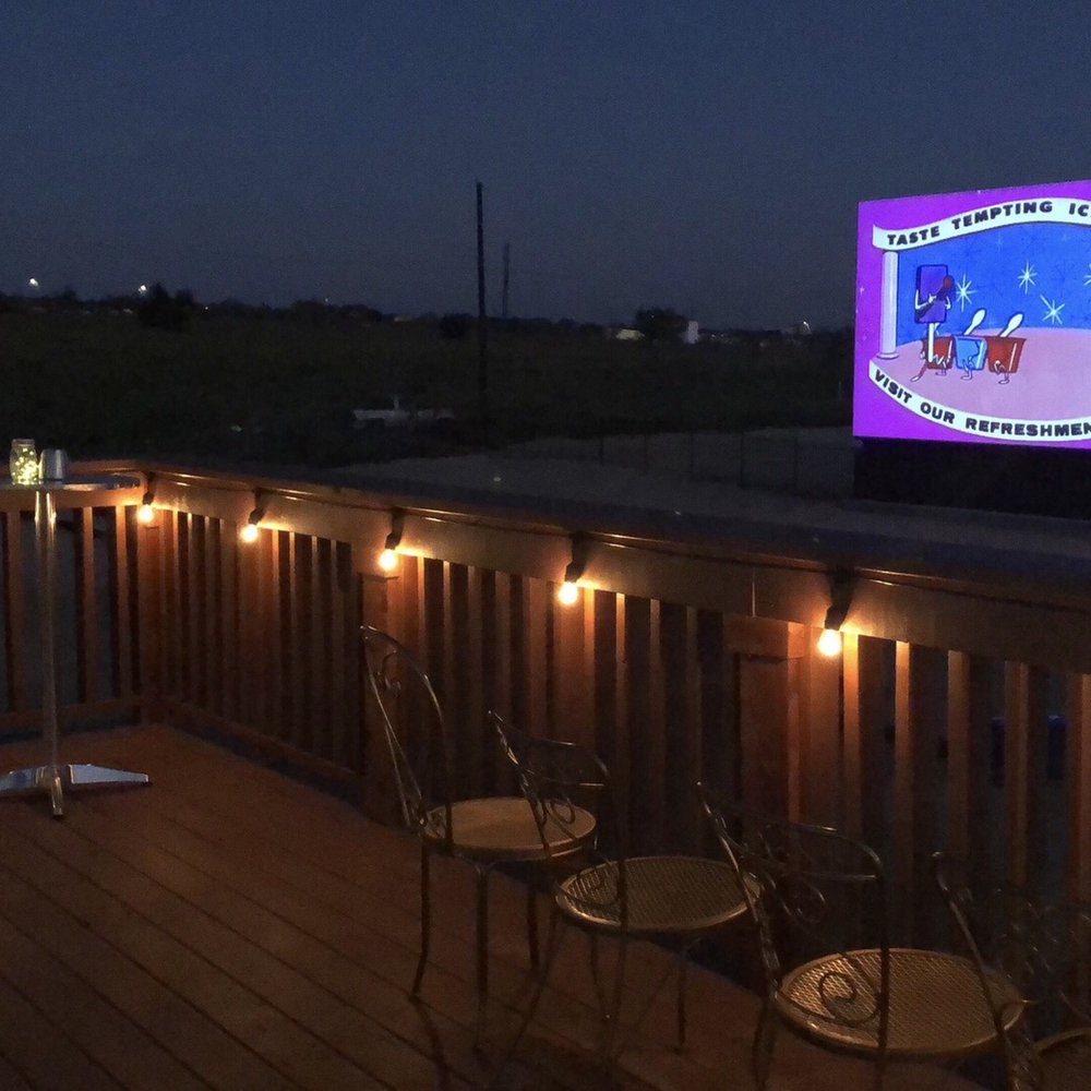 Doc's Drive In Theatre - Outdoor Movies Near Me - Buda, Texas