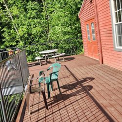 Sheldon's Ice Cream - Rear deck