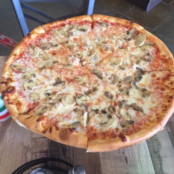 New York Style Pizzeria - Small Mushroom Pizza (8 slices) - Pizza Near Me - Collierville, Tennessee New York Style Pizzeria - Small Mushroom Pizza (8 slices) - Pizza Near Me - Collierville, Tennessee