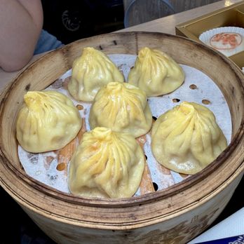 Xiebao Crabhouse - Crab Roe & Peking Duck & Pork Soup Dumplings - Seafood Near Me - Flushing, New York