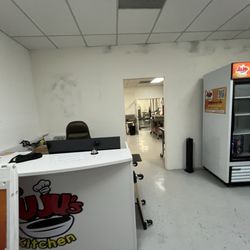 Jujus Kitchen - Interior
