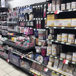 Sally Beauty Supply 17 Fotos Y 41 Resenas Cosmeticos Y