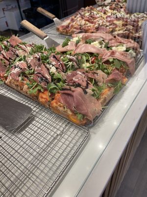 Ugo Pizzeria by null